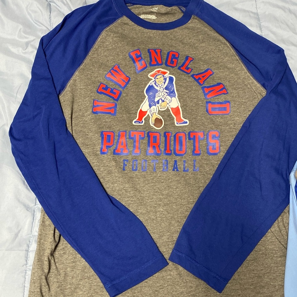 Pat’s large long sleeve